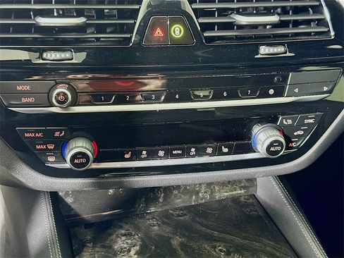 Used 2023 BMW 540i xDrive w/ M Sport Package image 26