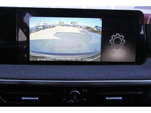 Used 2025 Nissan Kicks SV image 18