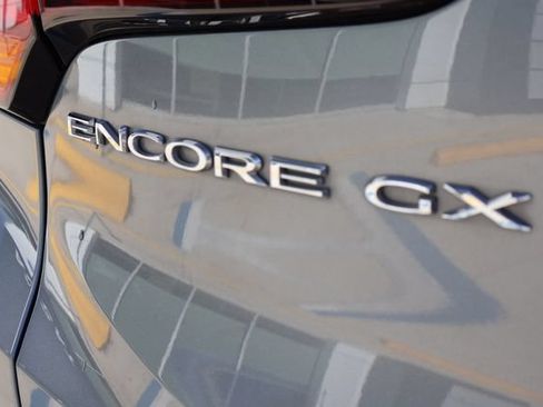 Used 2022 Buick Encore GX Select w/ Sport Touring Package FWD image 7