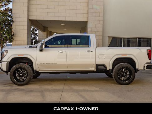 Used 2025 GMC Sierra 2500 Denali Ultimate image 5