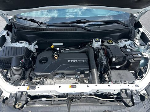 Used 2020 Chevrolet Equinox LT w/ Driver Convenience Package FWD image 17