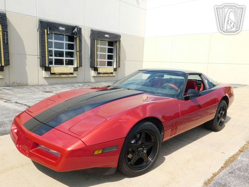 Used 1988 Chevrolet Corvette image 10