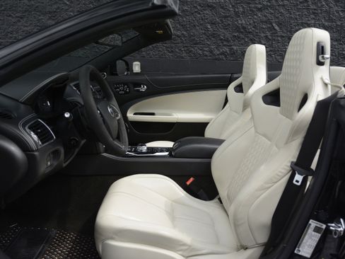 Used 2015 Jaguar XKR R RWD image 15