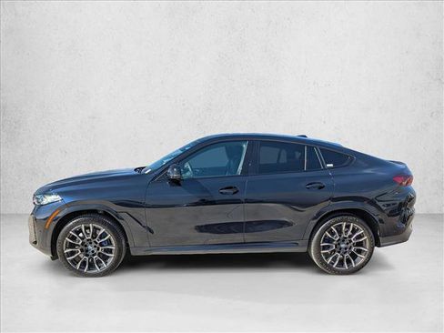 Used 2025 BMW X6 M60i image 9