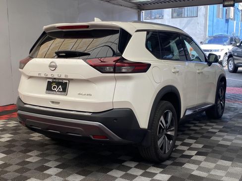 Used 2023 Nissan Rogue SL AWD/4WD image 6