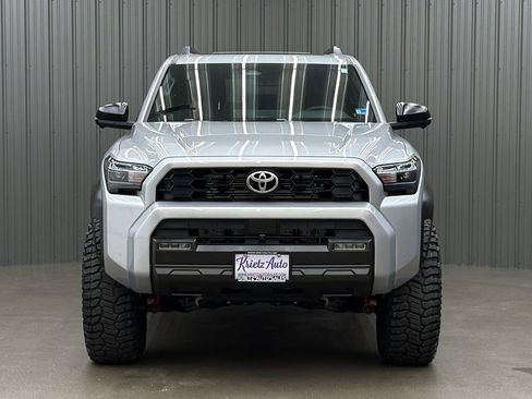 Used 2026 Toyota 4Runner TRD Off-Road Premium AWD/4WD image 8