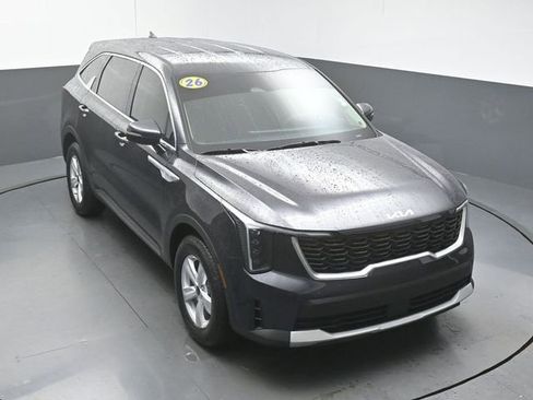 Used 2026 Kia Sorento LX FWD image 42
