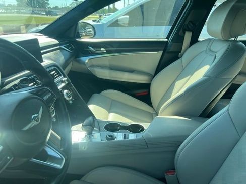 Used 2023 Genesis G70 2.0T AWD/4WD image 11