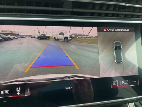 Used 2025 Audi Q7 3.0T Premium Plus image 25