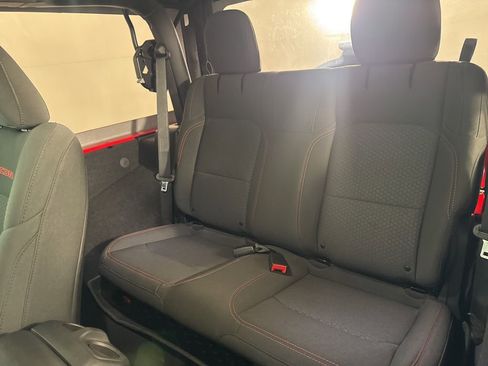 Used 2021 Jeep Wrangler Rubicon image 23