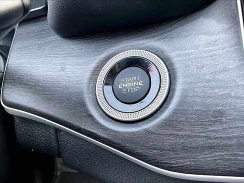 Used 2021 Jeep Grand Cherokee L Limited image 29