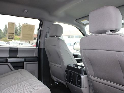 Used 2018 Ford F150 XLT image 6