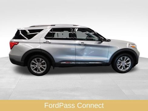 Used 2020 Ford Explorer Limited image 12