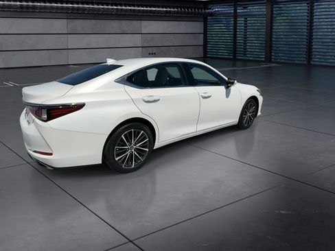 Certified 2024 Lexus ES 350 w/ Premium Package FWD image 8