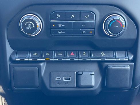 Used 2022 Chevrolet Silverado 1500 Custom Trail Boss image 13