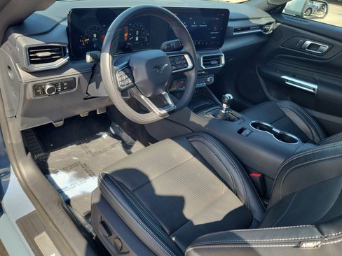 Used 2024 Ford Mustang GT Premium RWD image 9