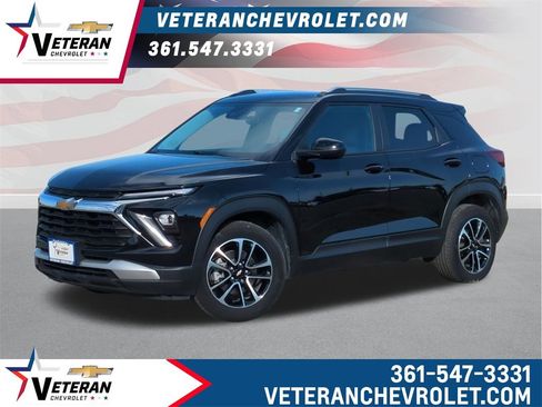 Used 2024 Chevrolet TrailBlazer LT w/ Driver Confidence Package image 1