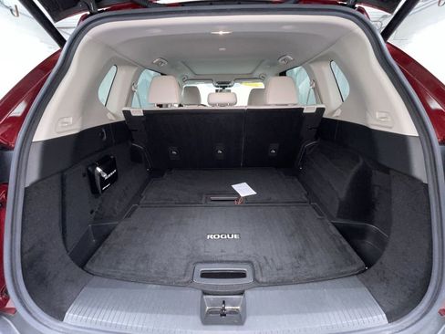 Used 2022 Nissan Rogue SL w/ SL Premium Package image 13