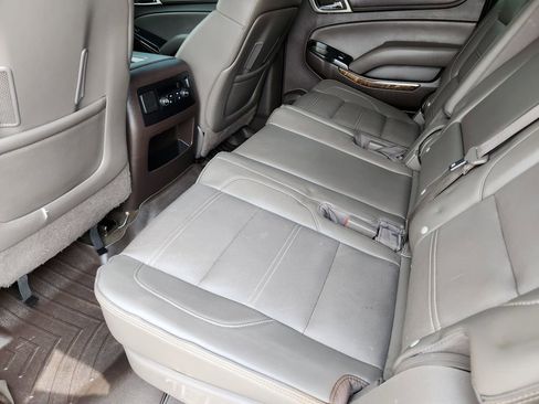 Used 2015 GMC Yukon XL Denali w/ Premium Package AWD/4WD image 9