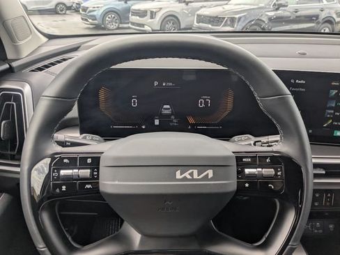New 2026 Kia Sorento LX FWD image 31