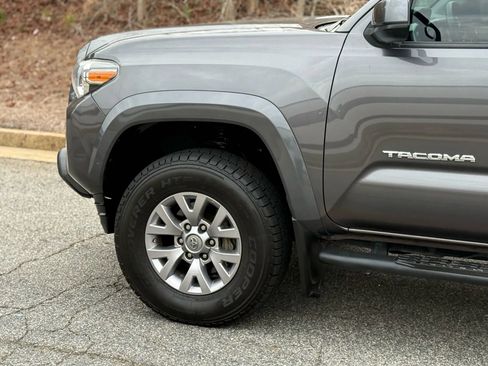 Used 2017 Toyota Tacoma SR5 w/ Tow Package image 11