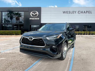 Used 2021 Toyota Highlander Limited