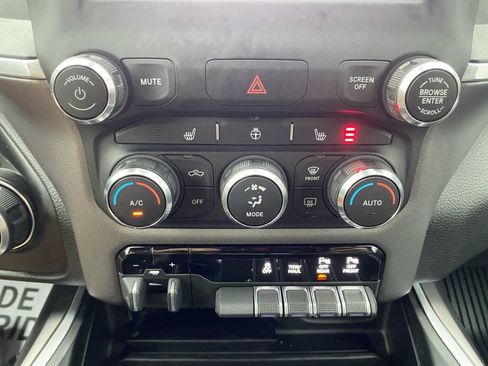 Used 2022 RAM 1500 Big Horn AWD/4WD image 24