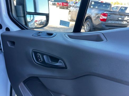 New 2026 Ford Transit 250 148 Medium Roof w/ Load Area Protection Package image 36