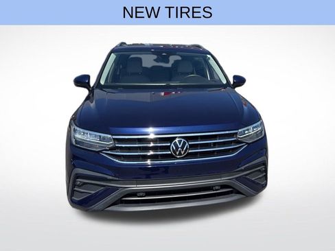 Used 2023 Volkswagen Tiguan SE FWD image 2