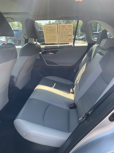 Used 2021 Toyota RAV4 Limited AWD/4WD image 17