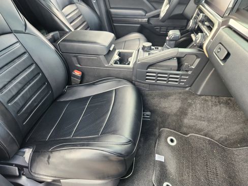 Used 2024 Toyota Tacoma TRD Sport AWD/4WD image 15