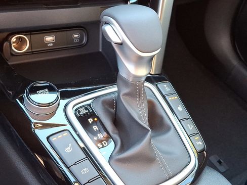 New 2026 Kia Seltos EX image 7