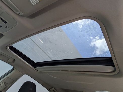 Used 2014 Toyota RAV4 XLE FWD image 15