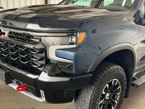 Certified 2023 Chevrolet Silverado 1500 ZR2 image 9