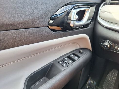 New 2026 Jeep Compass Limited image 19