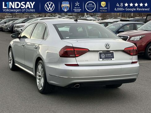 Used 2018 Volkswagen Passat 2.0T SEL Premium image 4