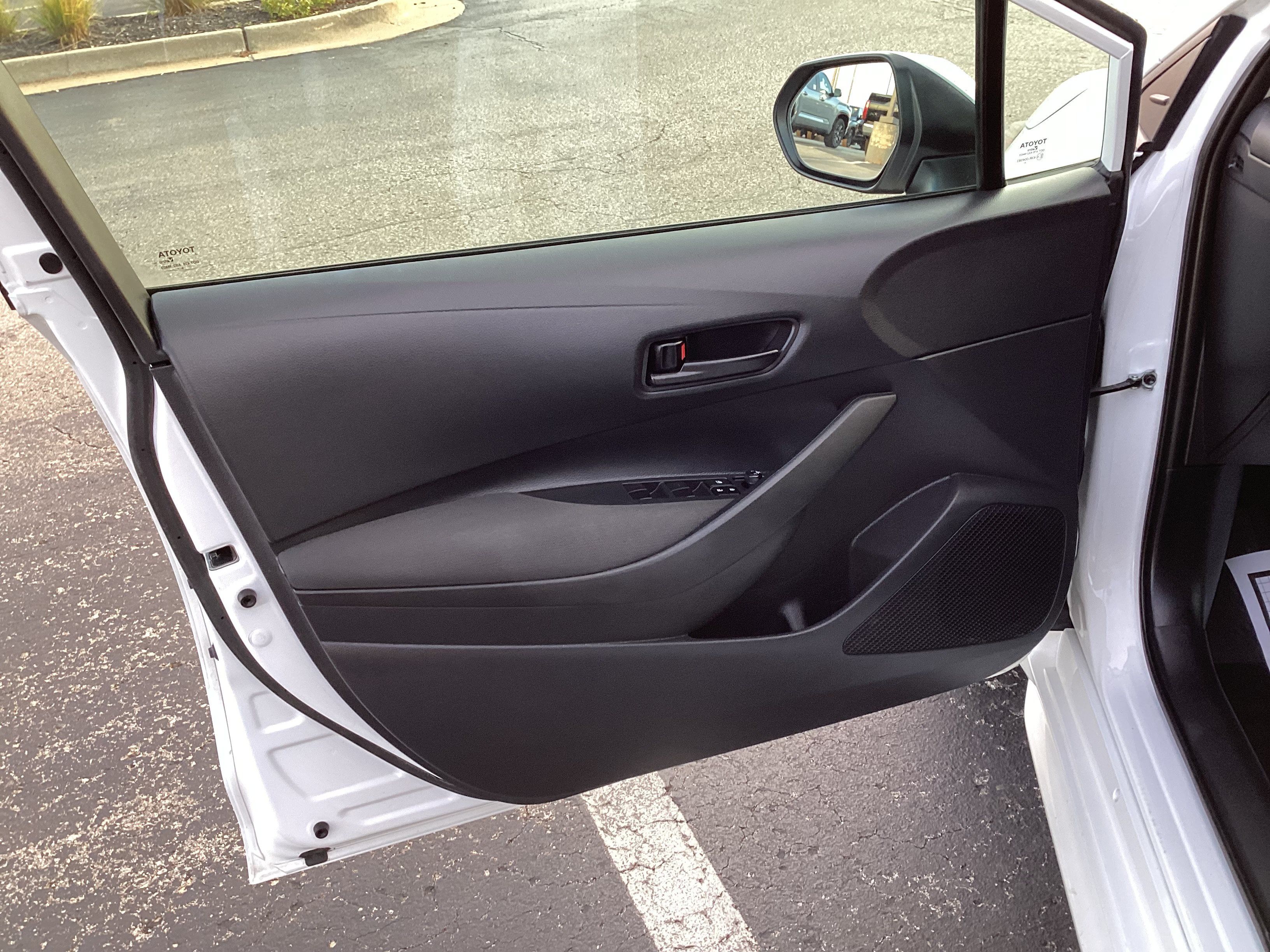 Certified 2025 Toyota Corolla LE FWD image 23