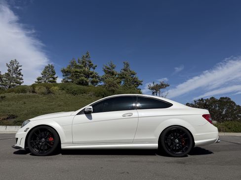 Used 2012 Mercedes-Benz C 63 AMG Coupe image 4