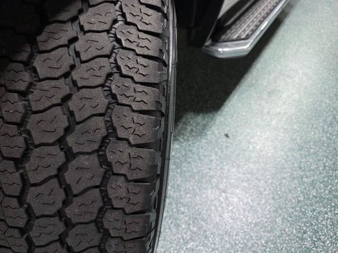 Used 2021 RAM 2500 Tradesman AWD/4WD image 13