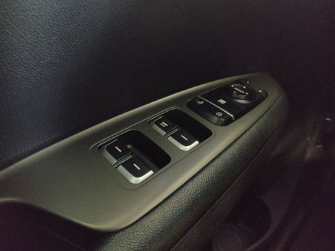 Used 2020 Kia Optima LX FWD image 27