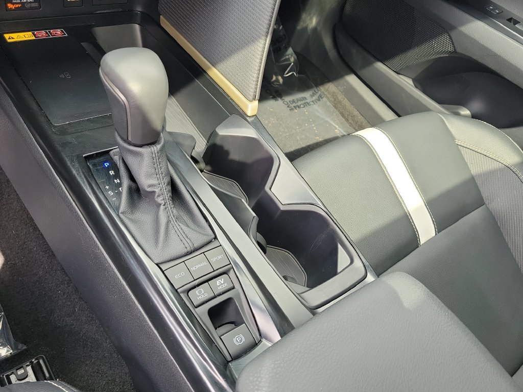 Used 2026 Toyota Camry SE w/ Multimedia Upgrade Package FWD image 19