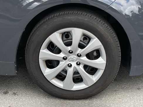 Used 2024 Toyota Corolla LE image 32