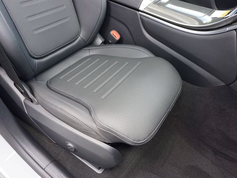 Certified 2025 Mercedes-Benz GLC 300 4MATIC image 69