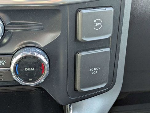 Used 2025 Ford F150 Lariat w/ Equipment Group 502A High image 25