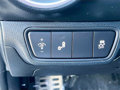 Used 2024 Kia Forte GT-Line w/ GT-Line Premium Package image 10