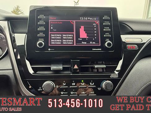 Used 2021 Toyota Camry LE image 18