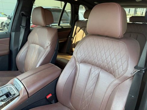 Used 2021 BMW X5 M50i w/ Executive Package AWD/4WD image 3