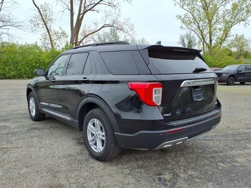 Used 2023 Ford Explorer XLT w/ Equipment Group 202A AWD/4WD image 7
