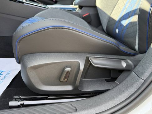 New 2026 Volkswagen Golf w/ Euro Style Package image 30