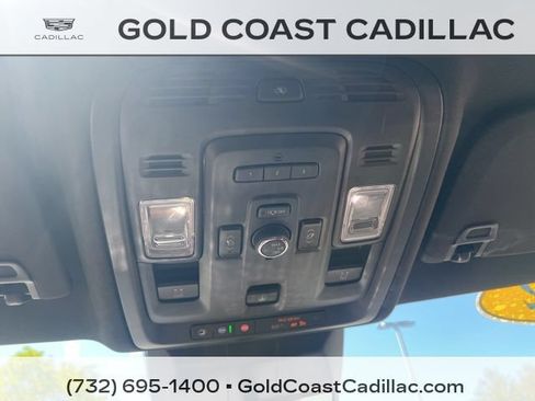 Used 2022 Cadillac Escalade Premium Luxury AWD/4WD image 31